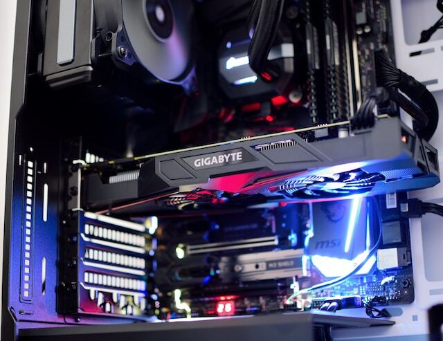 hostixo-blog-sifir-ekran-karti-alirken-dikkat-edilmesi-gerekenler-gpu